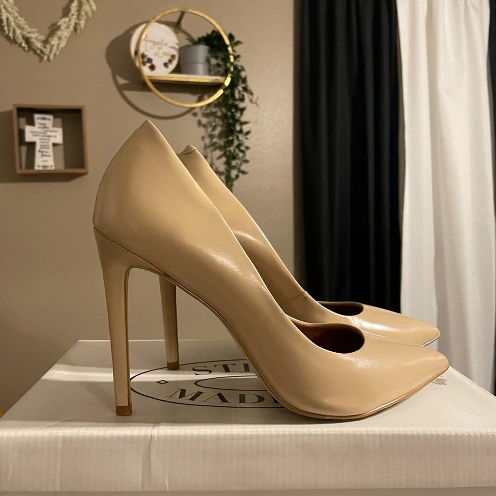 Steve Madden Proto Blush/Nude Heels